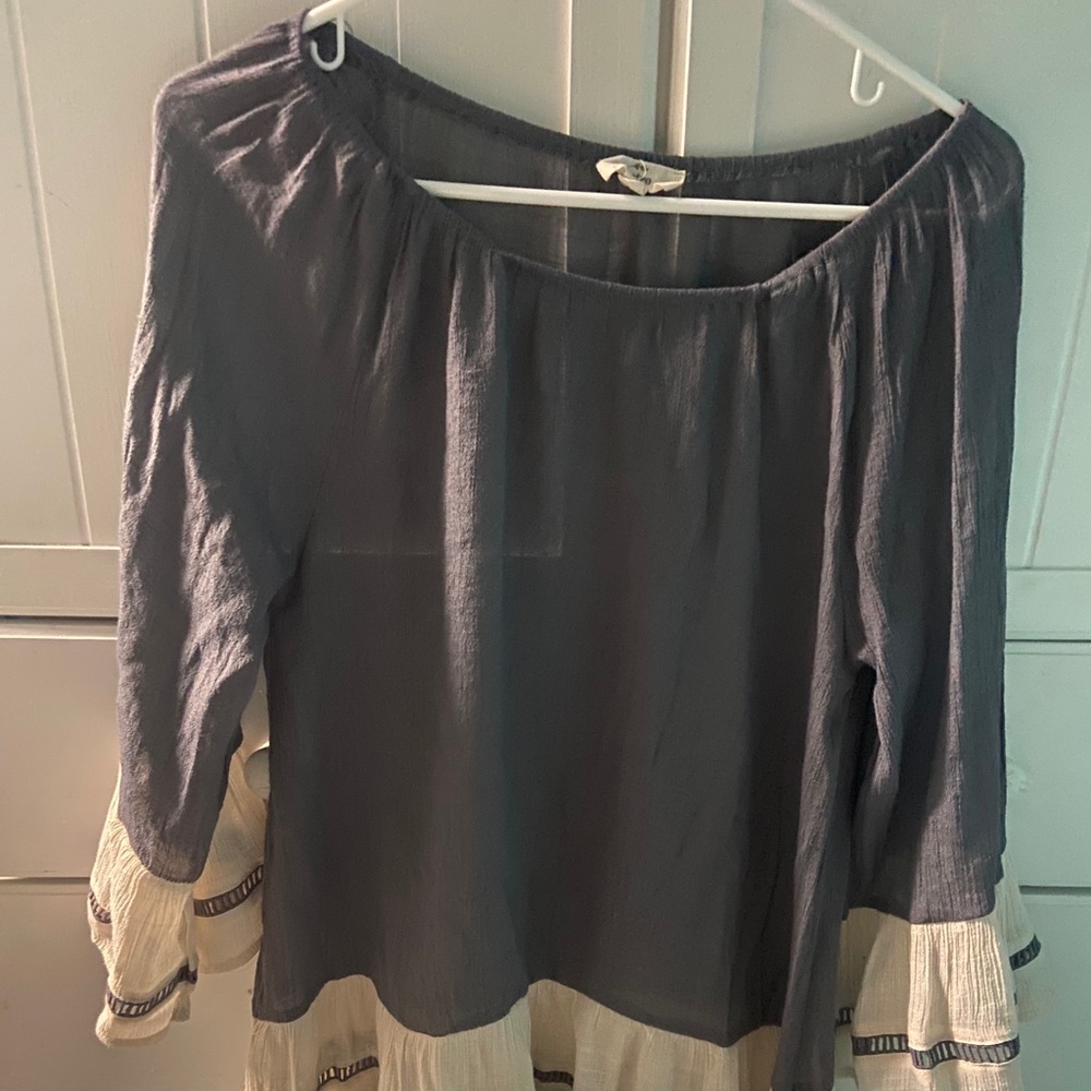 Grey boutique Dressy shirt. No stains or tears